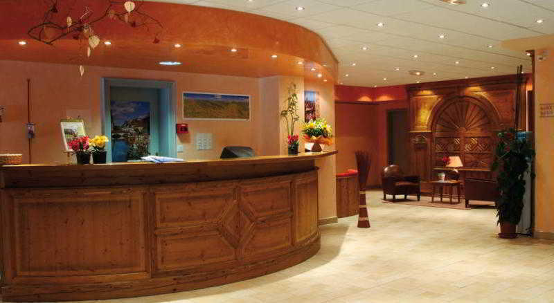Goelia Le Domaine Du Golf Aparthotel Ammerschwihr Exterior foto