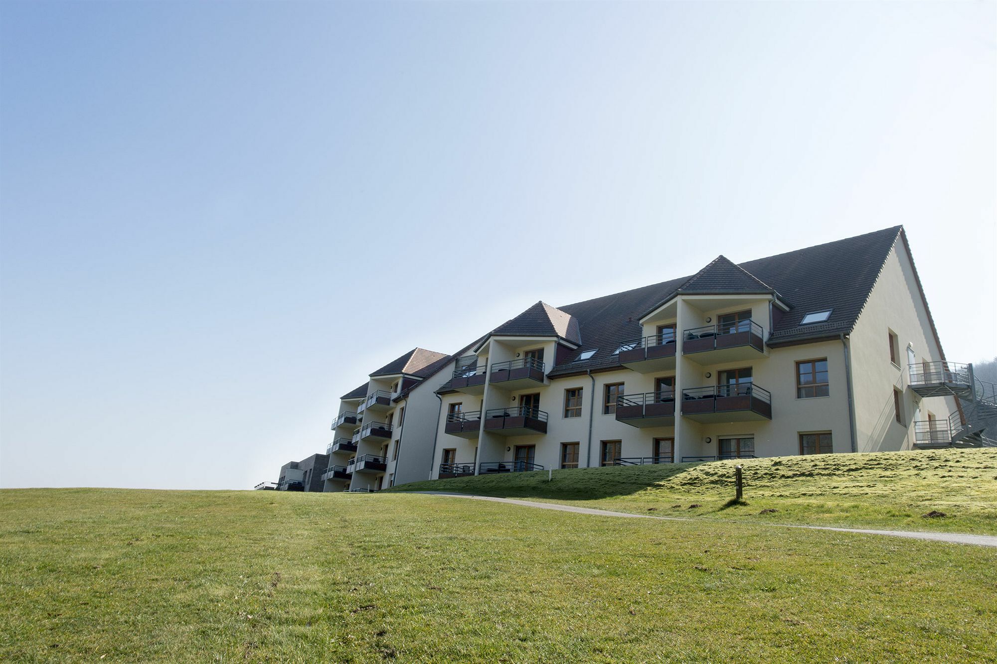 Goelia Le Domaine Du Golf Aparthotel Ammerschwihr Exterior foto